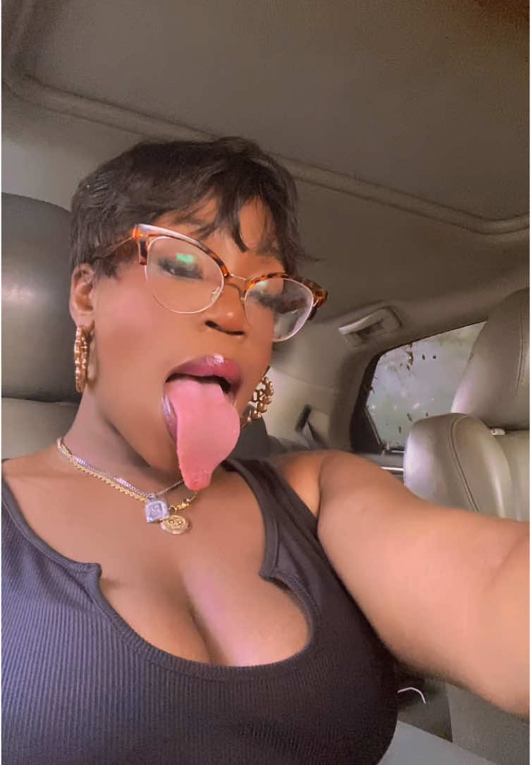 🤭