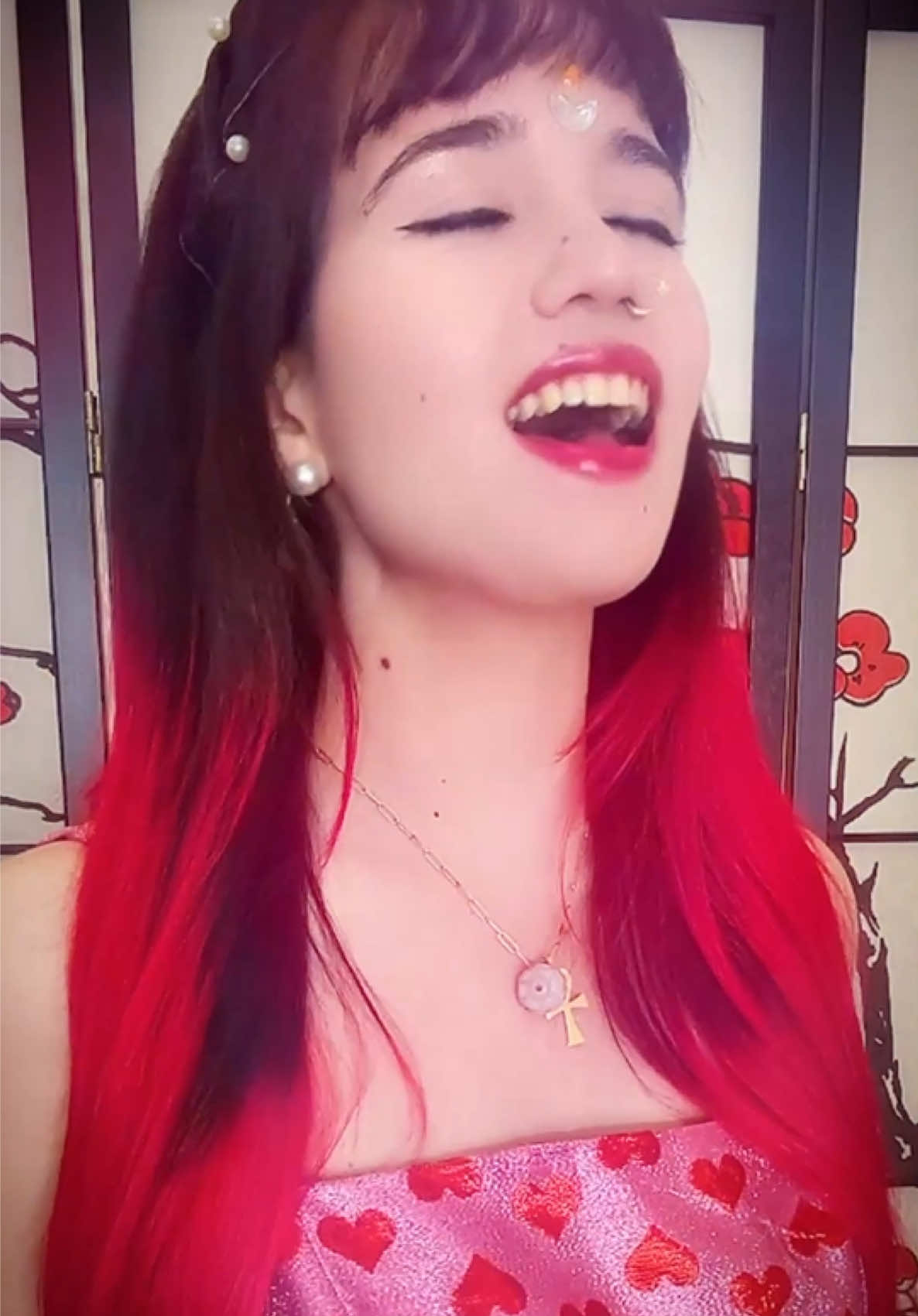 Mi audición para participar en el concurso #MusicOnStage 🎶🌹 Me apoyas mucho con tu❤️!! My audition for the music contest! Your 👍🏼 supports me a lot! 🎵🍀