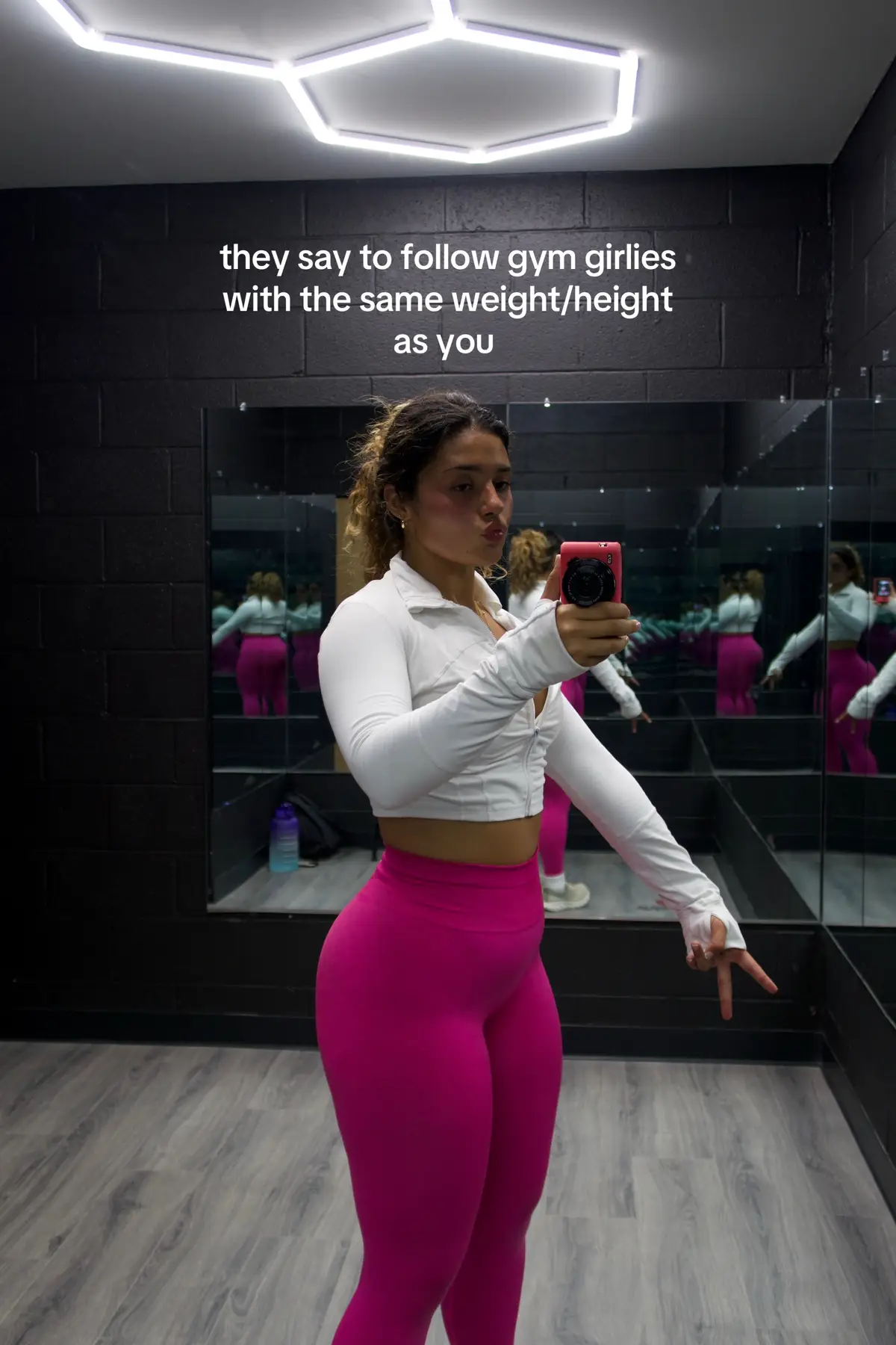 Let’s get fit together 🫶🏻 #fyp #gymgirls #curvytiktok #latina #weightlossjouney