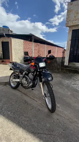 #paratiiiiiiiiiiiiiiiiiiiiiiiiiiiiiii #fyp #dr650 #contenido #viralvideos #pasionporlasmotos #reliquia #suzuki 