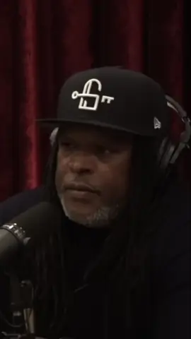 19 years, 7 in solitary 😳 The craziest thing? How inmates waged war. Wait for the colostomy bag story… #shocking #prisonlife #truecrime #prison #solitaryconfinement #truecrimetiktok #crimestory #tiktok #joerogan