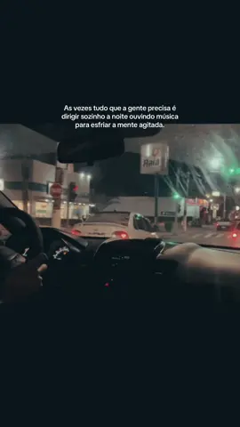 Dirigir é a minha terapia, pegar o carro e sair por aí sem um destino específico. . . . #pensamentos #frases #vazio #film #cinematic #vazioemocional #terapia #carro #vida #noite #fy #fyp 