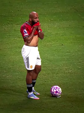 Khoác áo Manchester utd là vinh dự nhưng nó cũng là sức ép khổng lồ . Mbeumo vừa thấm điều đó #mbeumo #manchesterunited #oldtrafford #blvleo #viral 