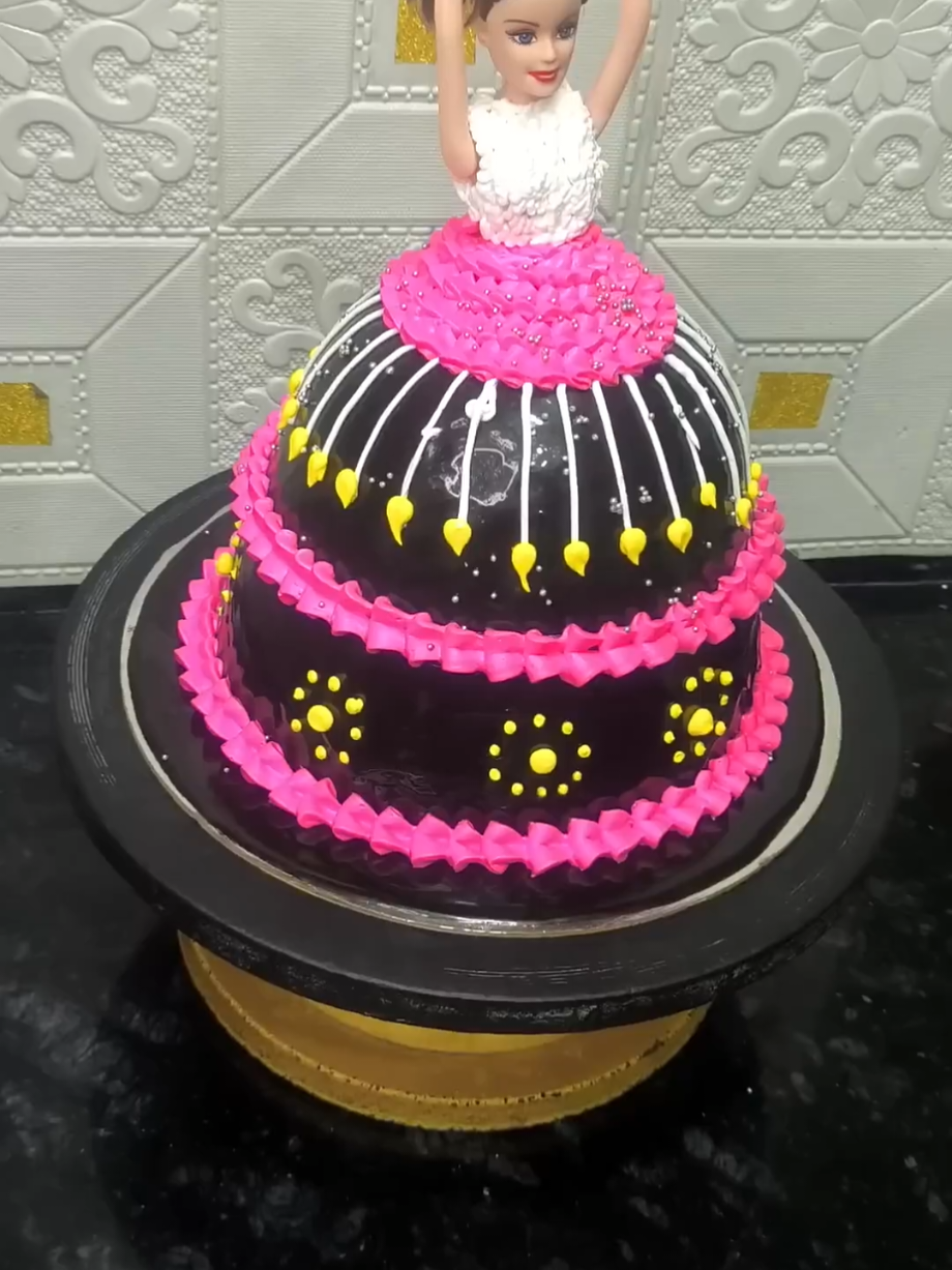 New barbie doll cake design#cakedecorating #birthday #yummyfood #viral_video #viralditiktok #cake #pourtoii 