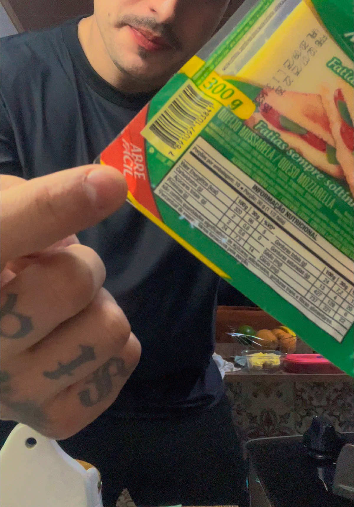 Vamos falar sobre essa hipocrisia aqui  #meme #dieta #fyp #fyppppppppppppppppppppppp 