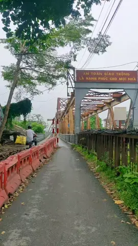 cầu long bên...#caulongben #hanoi #HoangDong #canhdephanoi #nhachaymoingay #xuhuongtiktok #xuhuongtiktok2025 