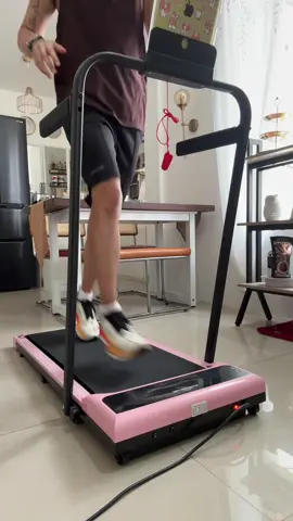 Stay CONSISTENT!! AJA!! #treadmillworkout #fitnessjourney #foldabletreadmill #titotoi #homeworkout 