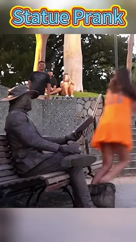 Funny statueman prank 😂#funny #statueprank #prank #funnyvideos #prankvideo #foryoupage #fyp #fouryou 