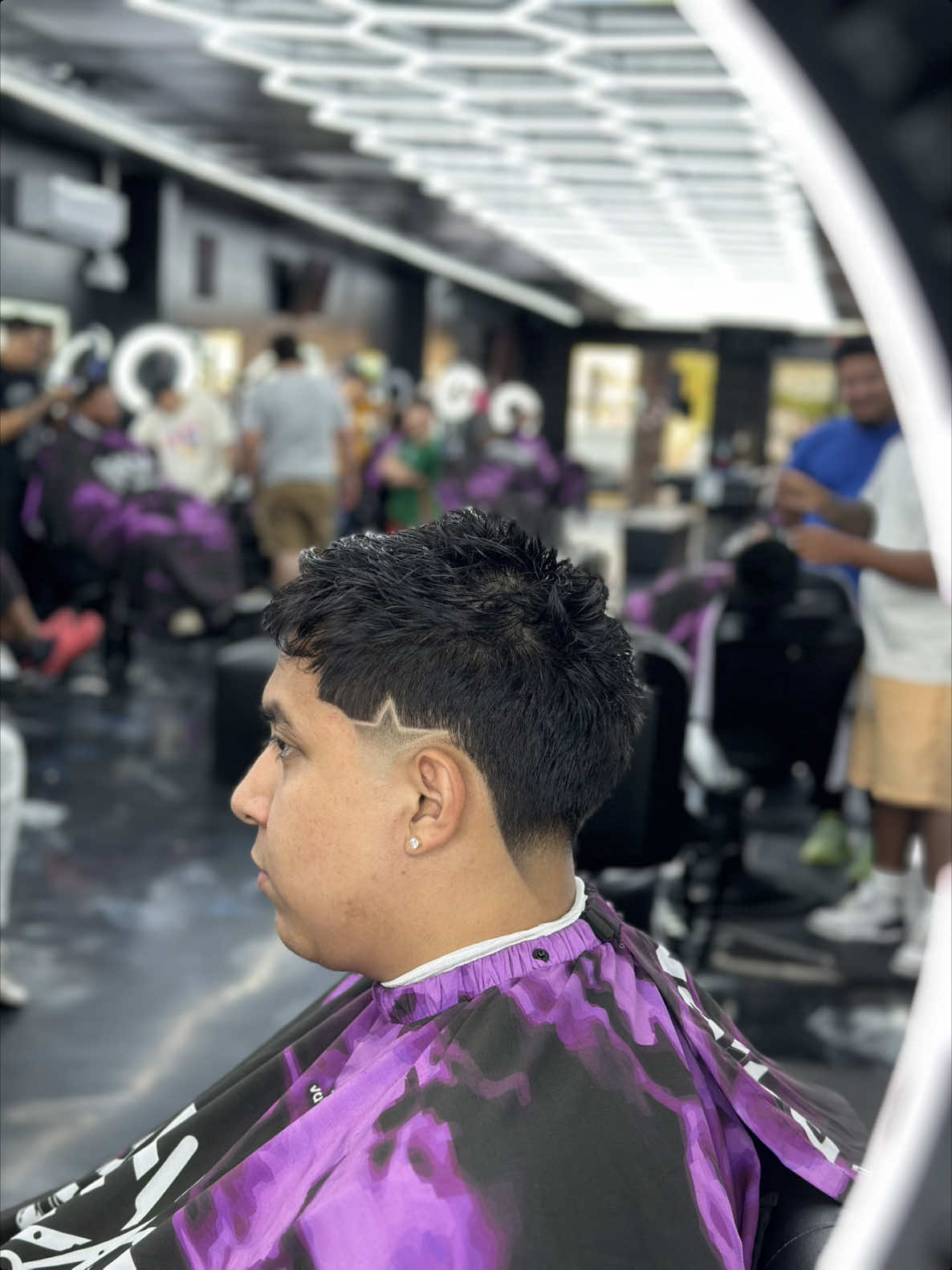 DeiV haircut design⭐️💈 #brayanbarber27 #fivestarbarbershop💈 #houston #houstontexas #barber #design #htx #taperfade #pasoapaso #stepbystep #haircut #haircuts #haircutdesigns #designideas #haircutdesign #designidea 