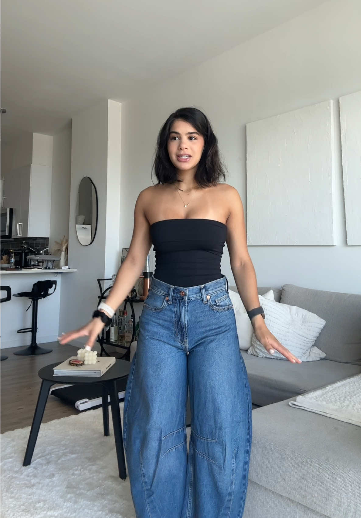 These barrel jeans from @Gap 😍 I LOVE. You can turn the most basic outfit to a more elevated look with barrel jeans💙 #barreljeans #casualstyle #casualoutfits #casualoutfit #casualwear 