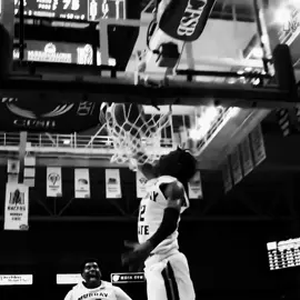 are you falling in love? | #jamorant #murraystateracers #cbb #fyp #blowthisup #viral #slimprodz 