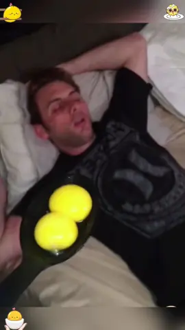 Egg yolk prank 😂😂😂#funny #funnyvideos #foryou #tiktok #usa 