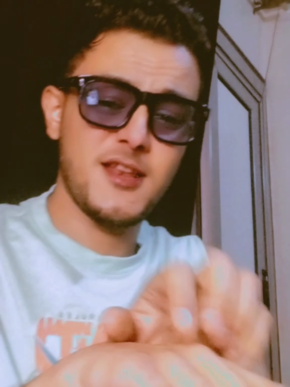 يا صاحبى ده انت اللى هارشنى 😂😂