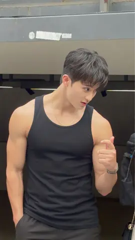 Membalas @anonim nih bagi yang minta foto mk nyaaa#mark #marklee #nct 