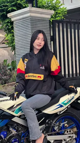jaketnya kaka 😍@Racertees Foryou 