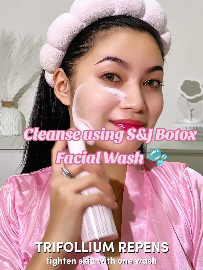 ✨ Glow with every cleanse using the S & J Botox Facial Wash — foaming, hydrating, and redefining your skin's texture for that fresh, facelift feeling. 💖 #SandJBeauty #BotoxFacialWash #GlowUpEssentials #VocêNasceuParaMudar 