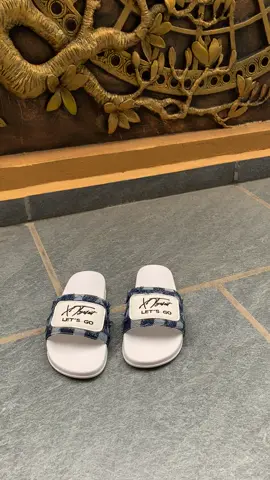 Dép Lê nam nữ quai vải bò caro xước khâu mác xtyofeet phối màu #xtyofeet #dep #depnam #xuhuong #viral #trending #xhuonggggg🐰 #deple #depdibien #video #tiktokvideo #tiktokviral #depnu #depditrongnha #thinhhanh 