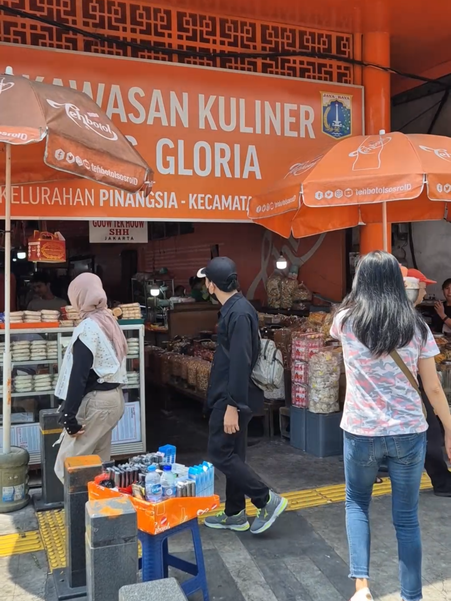 Kawasan Kuliner Gang Gloria Glodok Yang Sudah Legendaris Banyak Menu kuliner Enak. #ganggloriaglodok #tempatkulinerlegendarisdiglodok #pancoranglodok #videoganggloriaglodokhits #kawasankulinerganggloriaglodok #ganggloriaviral  #banyakkulinerenak #kulinerandiganggloria #fypppppppppp  @cicickdau