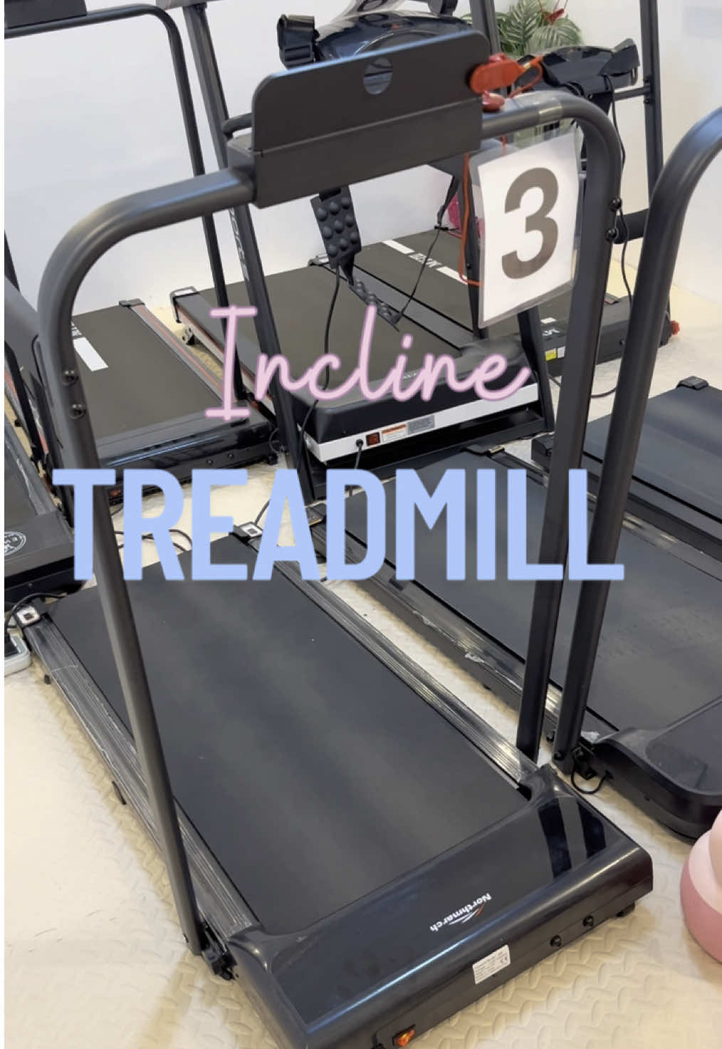 Replying to @mapag mhal Grabe ‘to, may smart armrest na, may key control pa—plus safety lock for extra peace of mind! 🏃‍♀️🔥 Perfect pang-home workout, no alibis na! 😂 #walkingpad #treadmill  #InclineTreadmill