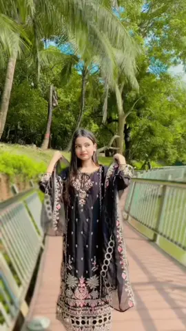 Dress from:@Roja fashion #fypシ゚ #foryoupage #fyyyyyyyyyyyyyyyy #bdtiktokofficial🇧🇩 #unfrezzmyaccount🙏 