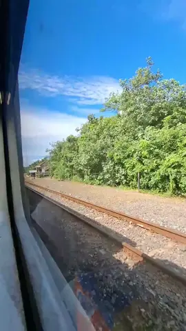 Naik kerera + lagu jawa🫶🏻 = candu kek kamu @Effendy 💞 #fyp #saktenane #keretaapiindonesia #ldr #pejuangldr #batam #palembang #lagujawa #foryou #fypシ゚ #galaubrutal #vidiocinematic #4u #foryou #foryoupage #xybca #pdkt #ldr ##ldrstory #ldrcouple #jawapride #laguviral #soundviral #2025  #trending #masjawa #vibessad #vibesstory #kai #galau #sadvibes  #pejuangldr #tiktok 