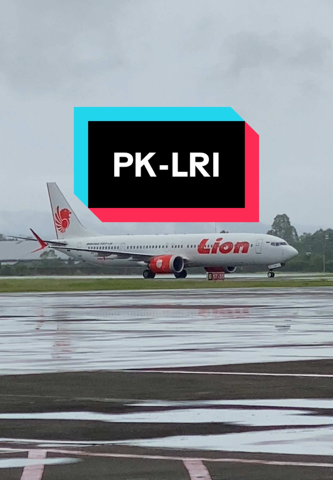 Lion (PK-LRI) B737-900 Max Umroh Aceh 2025  #lionair #umrohaceh2025 #btjairport 