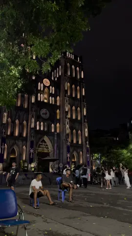 Mê cái thời tiết này quá Hà Nội ơi 🍂🍂##thuhanoi #hanoi #nhatholonhanoi 