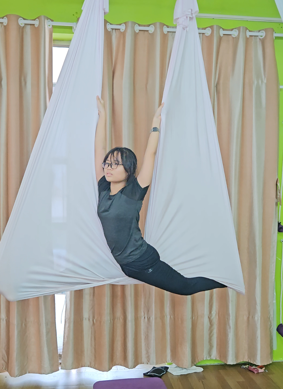 xoạc dọc #yogabayyenneo #hocvienyogayenneo #Yogayenneo #Neoyenpham #Neoyenpham #Yenneoyoga 