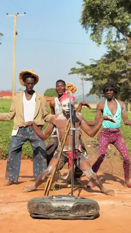 Chicken dance 😂😂#videoviral #trend #funny #goviral 