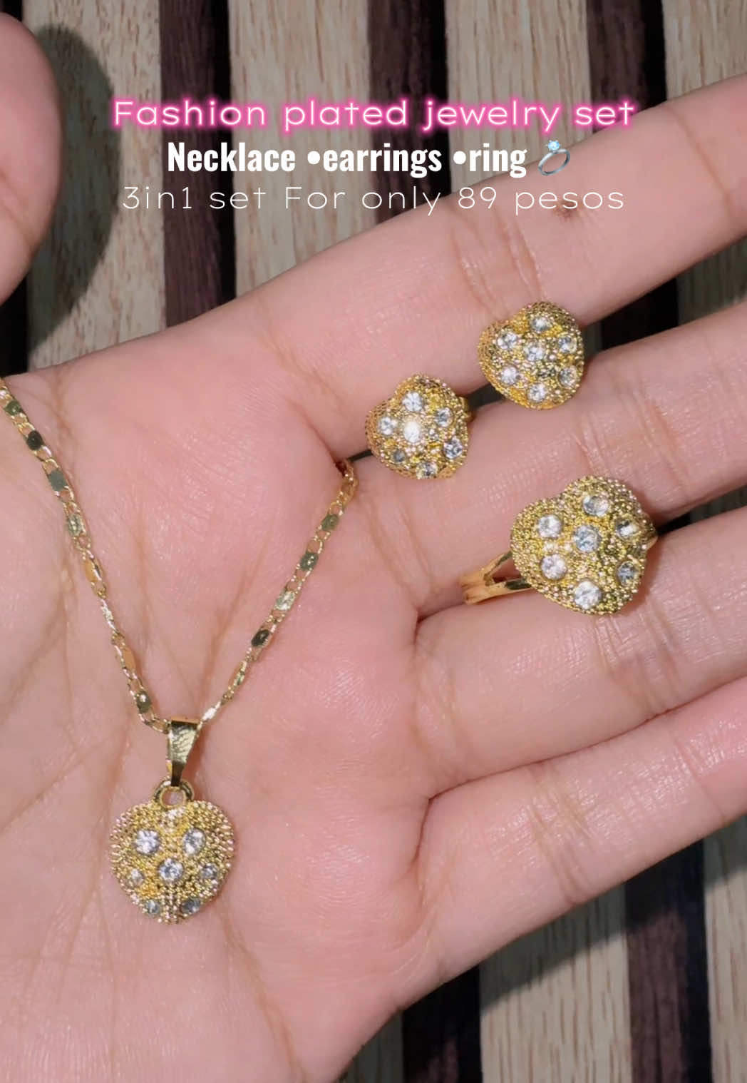 Fashion plated ang ganda nito 🥰click the yellow basket to check out gooo👇👇👇 #necklace #earrings #ring #fashionjewelry #OOTD #nontarnishjewelry #fashion 