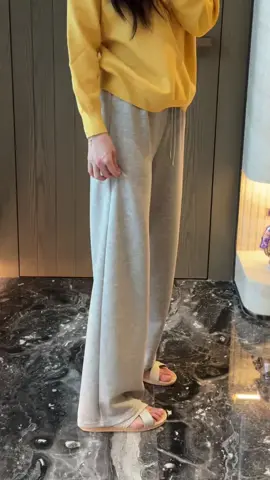 Loose Pants Unisex Jogger Pria Wanita Celana Training Oversize Bahan Katun Flacee #loosepants #celanajogger #celanajoggermurah 