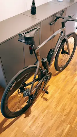 My precise answer 🤷‍♂️😅 #canyon #aeroad #aeroadcfslx #sram #zipp 
