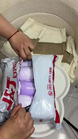 Grabe si seller 156 pesos lang 5 packs na ng giant baby wipes ang makukuha mo! Check out na kayo sinasabi ko sa inyo #poomsoftgentlebabywipes #wipes #paydaysale #fyp #fypage #fypシ゚  Disclaimer: Prices and Details of the products may change once the video is published. The creator is not liable for any changes after the video is published. Prices may vary. Products may change. Any changes on the product may happen. No therapeutic claims. No copyright infringement intended.