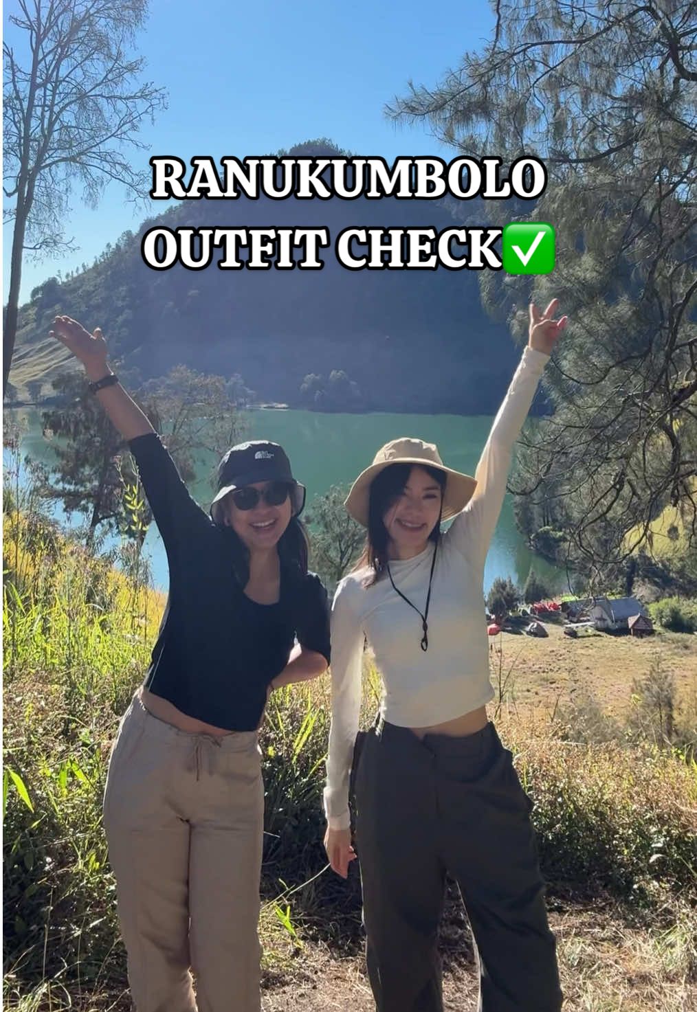 Outfit ke Ranukumbolo cheeecckkkkk @felbel  #ranukumbolo #ranukumbolosemeru #ranukumbolo2400mdpl #orooroombo #tanjakancinta 