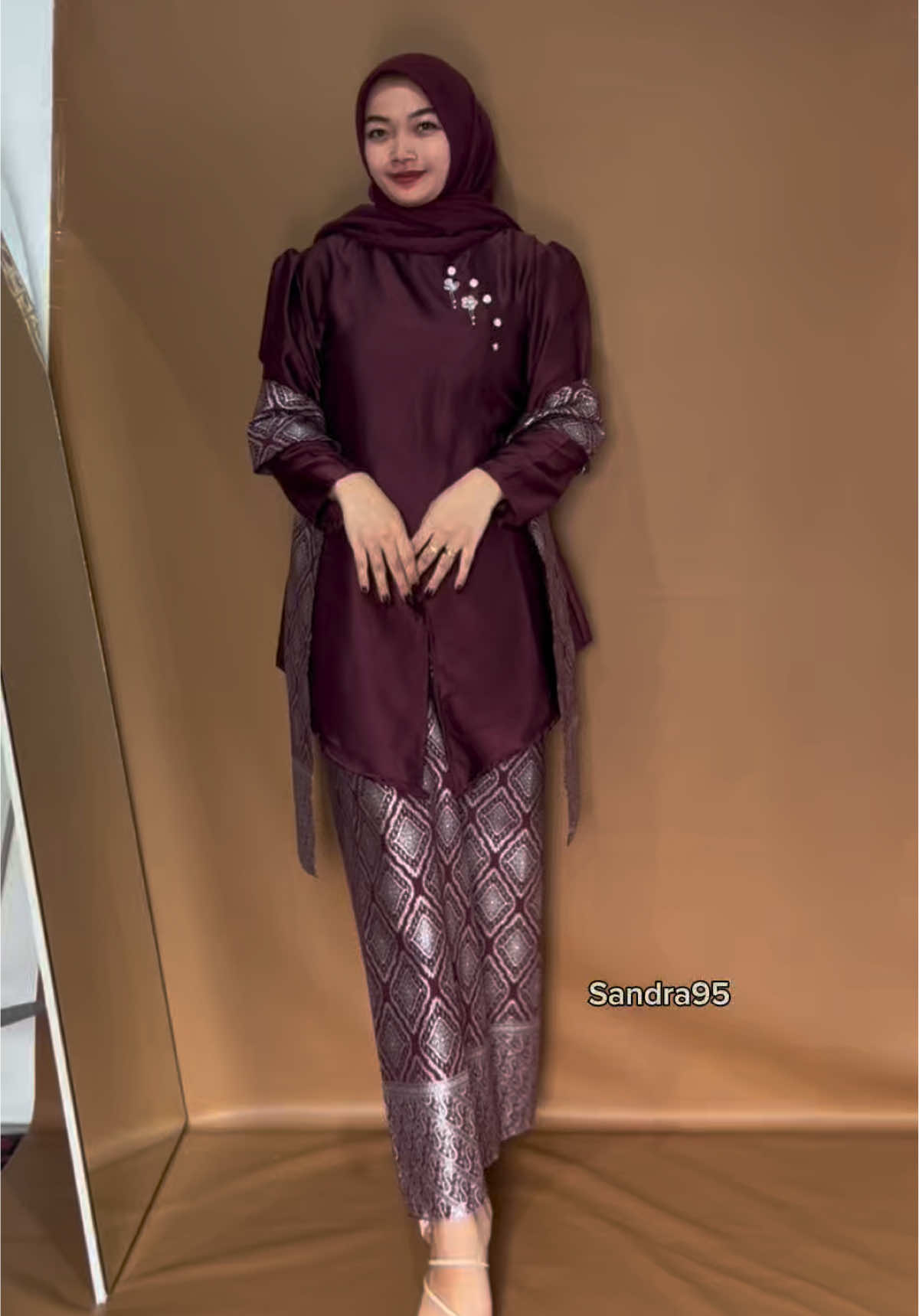 Rekomendasi One Set kurung melayu #onesetkurung #setkebaya #outfitkondangan #ootdkondangan #setelankebaya 