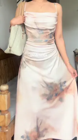 Pretty dress 🌸🫶🏻✨ #classystyle #classy #dress #dresses #summerdress #bodycondress #casualdress 