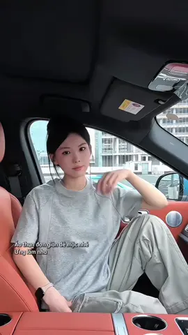 Áo thun đơn giản nè #viral #xuhuongtiktok #áo #aothun #saleluongve #outfit #changchang 