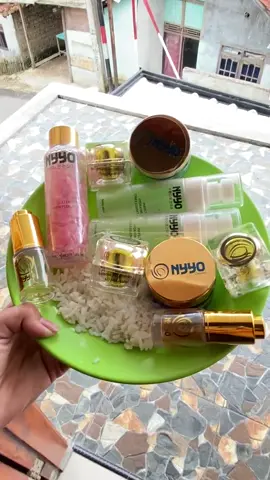 nasi lauk skincare😨🤭 @NYYO Cosmetics #nyyo #nyyoskincare #nyyocosmetics #nyyopaketsultan #moistnyyo #skincare #skinbarrier