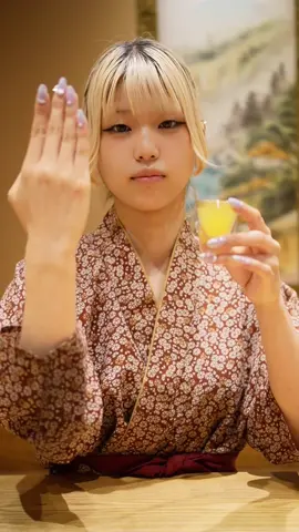 Do you know the secret/trick behind this magic trick?