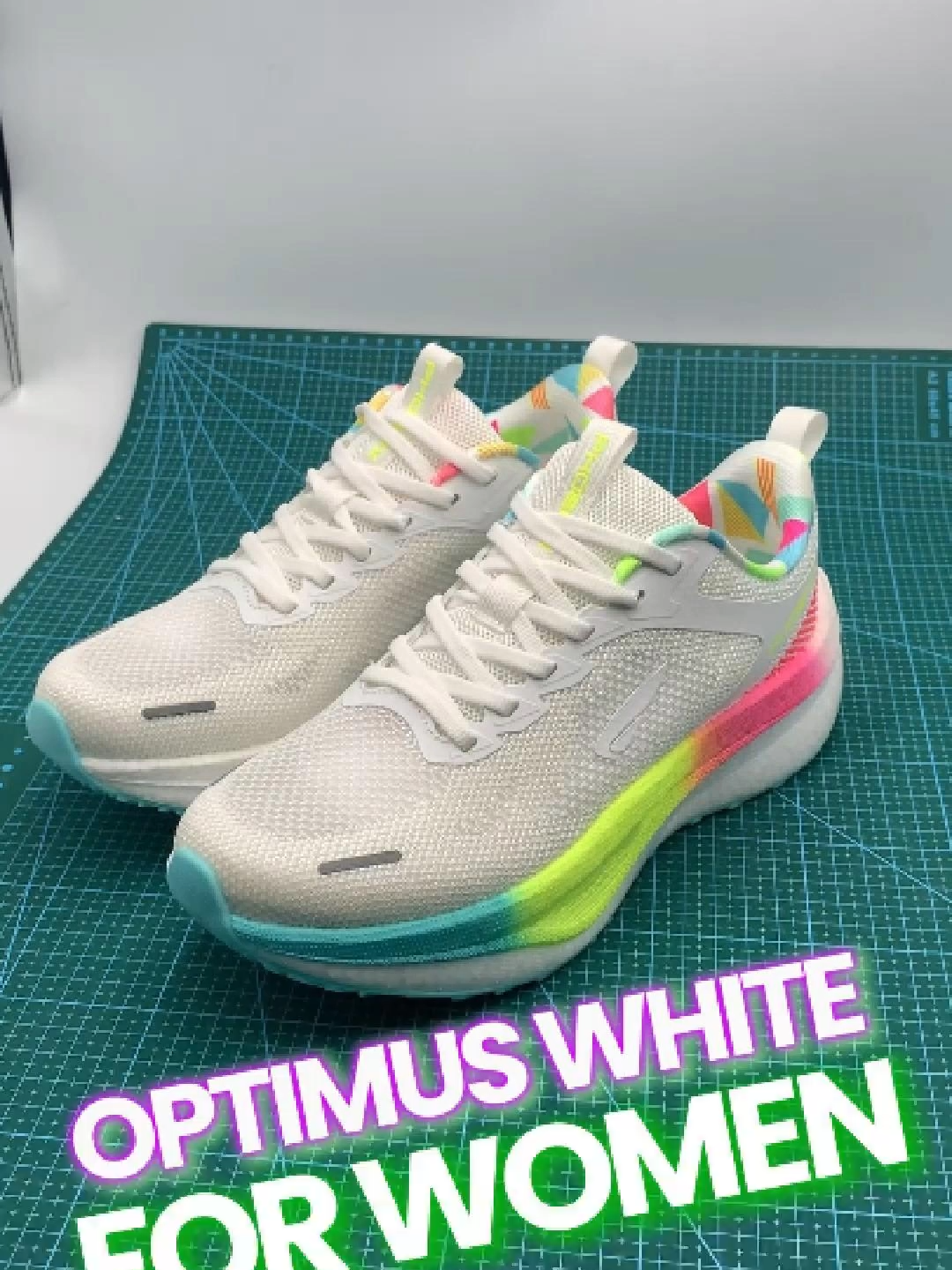 Putihnya elegan, performanya memukau. OPTIMUS WOMEN WHITE sepatu running terbaru yang cocok untuk kamu yang aktif & stylish. #phoenix #fyp #phoenixshoes #sepatulari #runningshoes #sepaturunning #sepatuwanita #sepatulariwanita