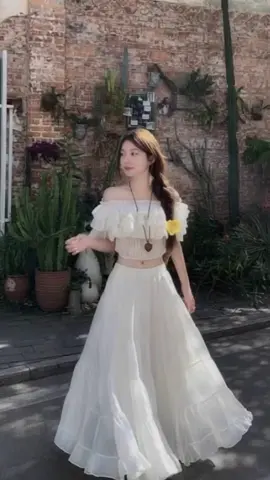 Set áo croptop trễ vai bèo phối chân váy dài xoè TABISHOP Set đồ nữ dễ thương mặc đi chơi đi biển sang chảnh#xuhuongtiktok #trending #thoitranghot #viraltiktok #doxinhmoingay 