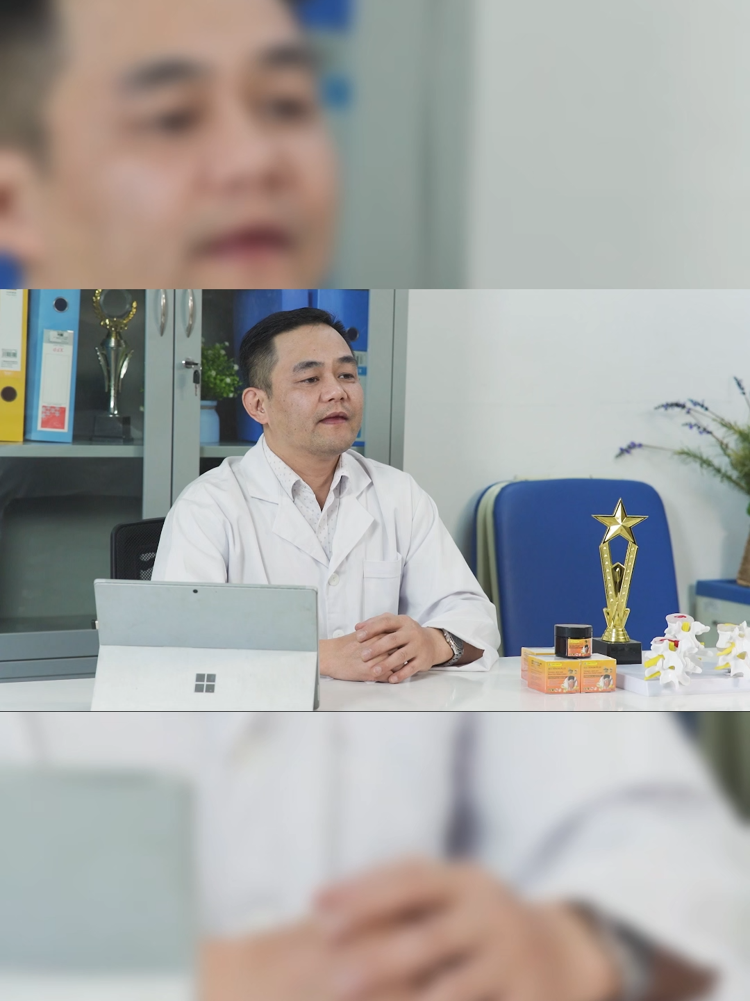 Inirerekomenda ng mga eksperto.. Handa ka na bang pabutihin ang kalusugan ng iyong buto at kasukasuan? #BeeVenomPlus #JointCare #PainRelief #HealthyJoints #KneePainSolution #NaturalRemedy #BackPainRelief #BackPainRelief #WellnessTips #BodyCareRoutine #HealthAndWellness #turmeric