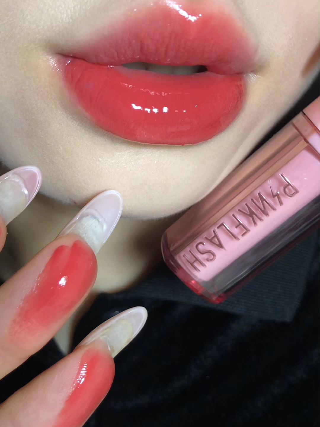 「Rasa lembap + kemampuan mengunci warna」💧🍒 #pinkflash #pinkflashbeauty #LovingHeart #juicylips #lipbalm #lipstick #lipcombo #lipgloss #2in1lipgloss #GajianSale #PromoGuncang88