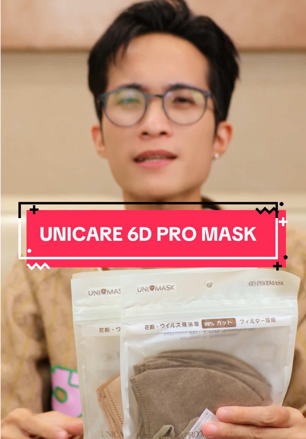 iPhone có 16 Pro Max thì nhà Unicare có khẩu trang 6D Pro Mask nè =)) Giới thiệu với mọi người em khẩu trang siêu đáng yêu, đeo cả ngày mà cứ như hong đeo vì chất vải mềm mịn, dây đeo êm ái không hề đau tai dù đeo lâu. Thiết kế ôm mặt vừa vặn che kín mà vẫn thoáng khí, hong bí bách. Đặc biệt có tới 6 màu xinh xắn từ đen cá tính đến hồng tím dịu dàng, mix với đồ nào cũng hợp. Mình thích nhất là lớp kháng khuẩn 3 lớp nhưng vẫn nhẹ tênh, lọc được cả bụi mịn lẫn vi khuẩn mà vẫn thoải mái hít thở. Ai hay phải đeo khẩu trang nhiều như mình chắc chắn sẽ mê em này nhen #lepthelittlekid #tiktokmentor #LearnOnTikTok #khautrangunicare #6dpromask 