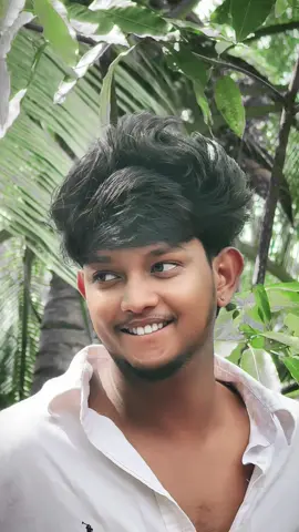 හිටගෙන බිම බලද්දි කකුල් පේන්නැති කෙල්ලො කෝ.. 😚💛   #fyp #cute #smile #Single #srilanka 