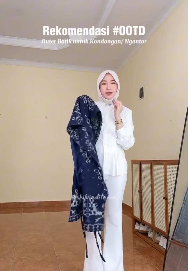 Outer #fyp #racuntiktok #outfitideas #ootdfashion #tenun #etnikmodern 
