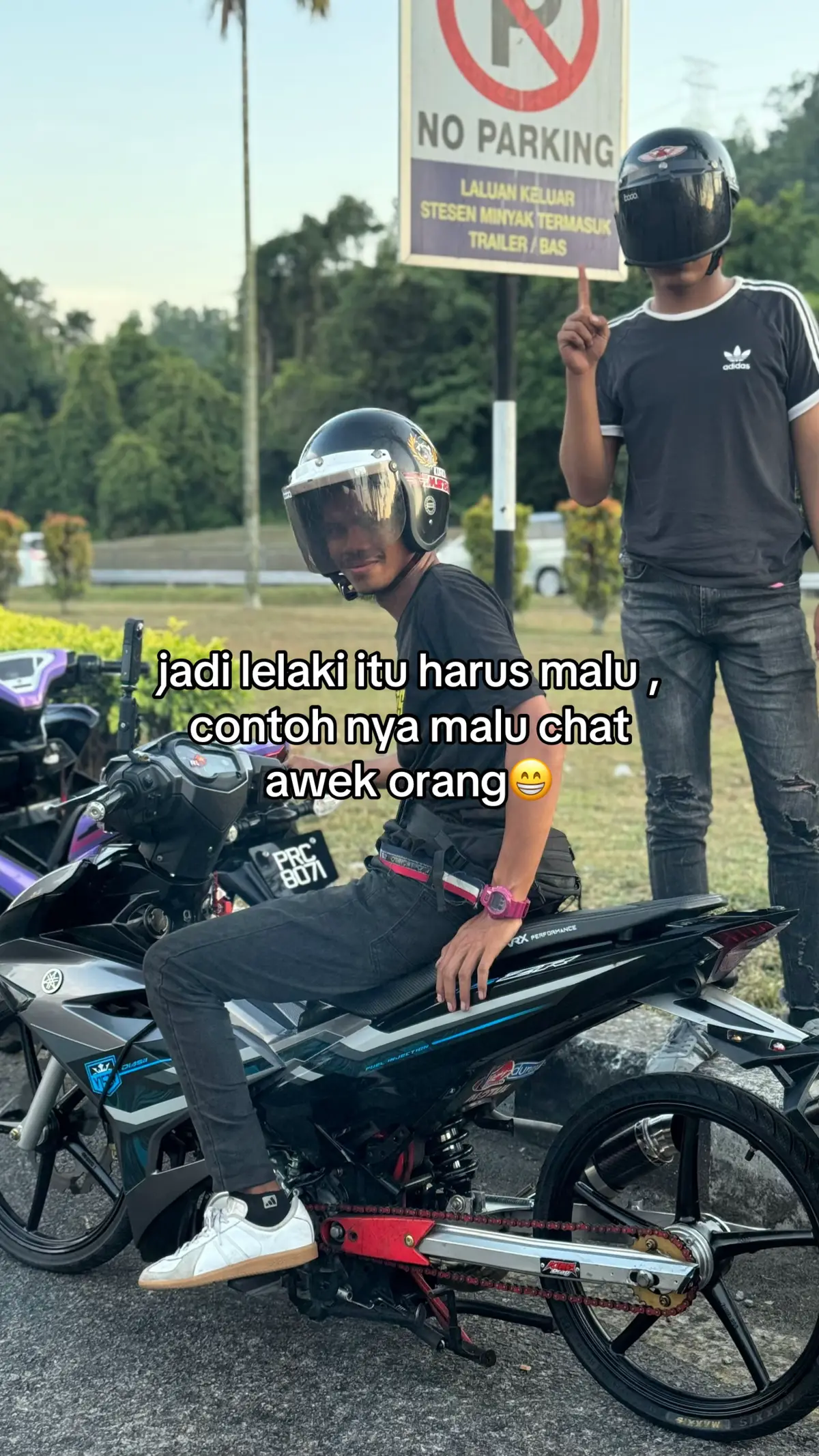 tak kisah awak siapa pun😄 