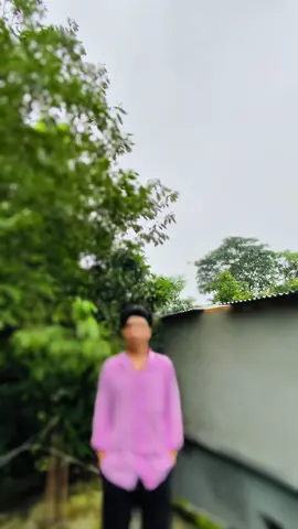 Valobasa golpe e valo lage 🙃#foryoupage #viral #foryou #ilovetiktok❤️ #unfrezzmyaccount😭😭😭😭😭 #VoiceEffects 