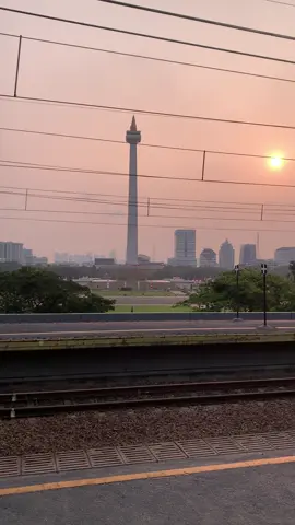 Pokok manut Gusti 🤲🏻#majunxsolar #bumnuntukindonesia #KAI #teknisikeretaapi #fyppppppppppppppppppppppp #fakesituation⚠️ #bumn #keretaapiindonesia #railfansindonesia #pegawaikai #kai #railfans 