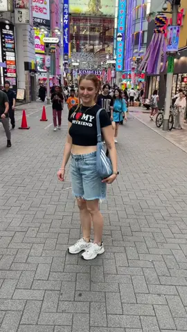 Outfitcheck in Japan 🇯🇵 #OOTD #fashiontiktok #japan #styleinspo #tokyo 